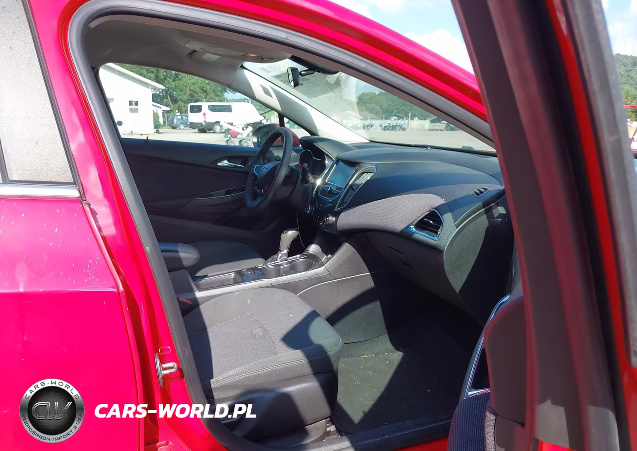 2018 Chevrolet Cruze Lt Auto VIN:1G1BE5SM1J7160817 - 5