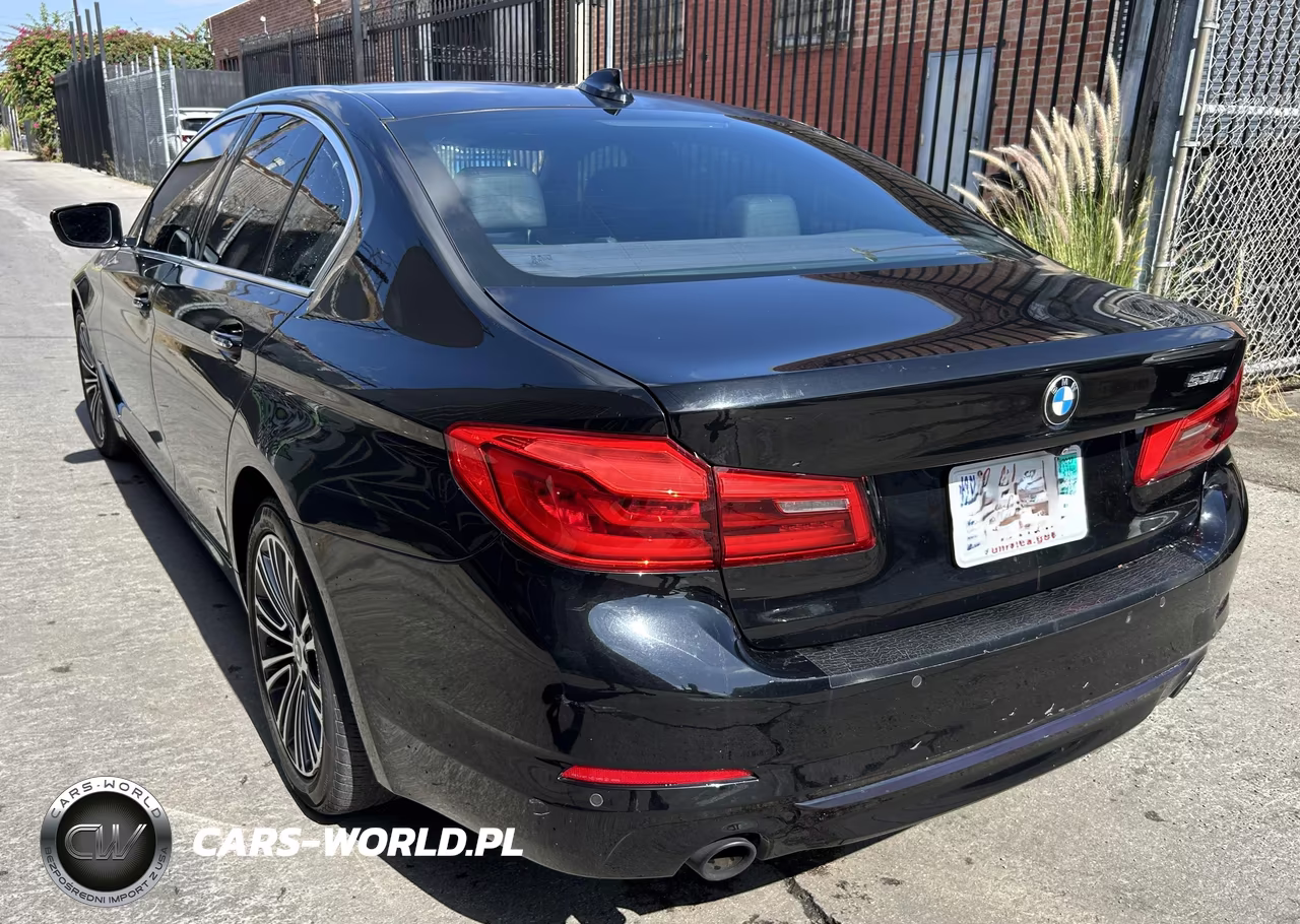 2018 BMW 530I VIN:WBAJA5C53JWA37614 - 3