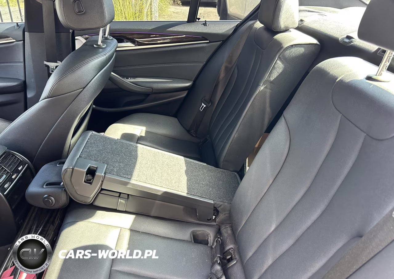 2018 BMW 530I VIN:WBAJA5C53JWA37614 - 8