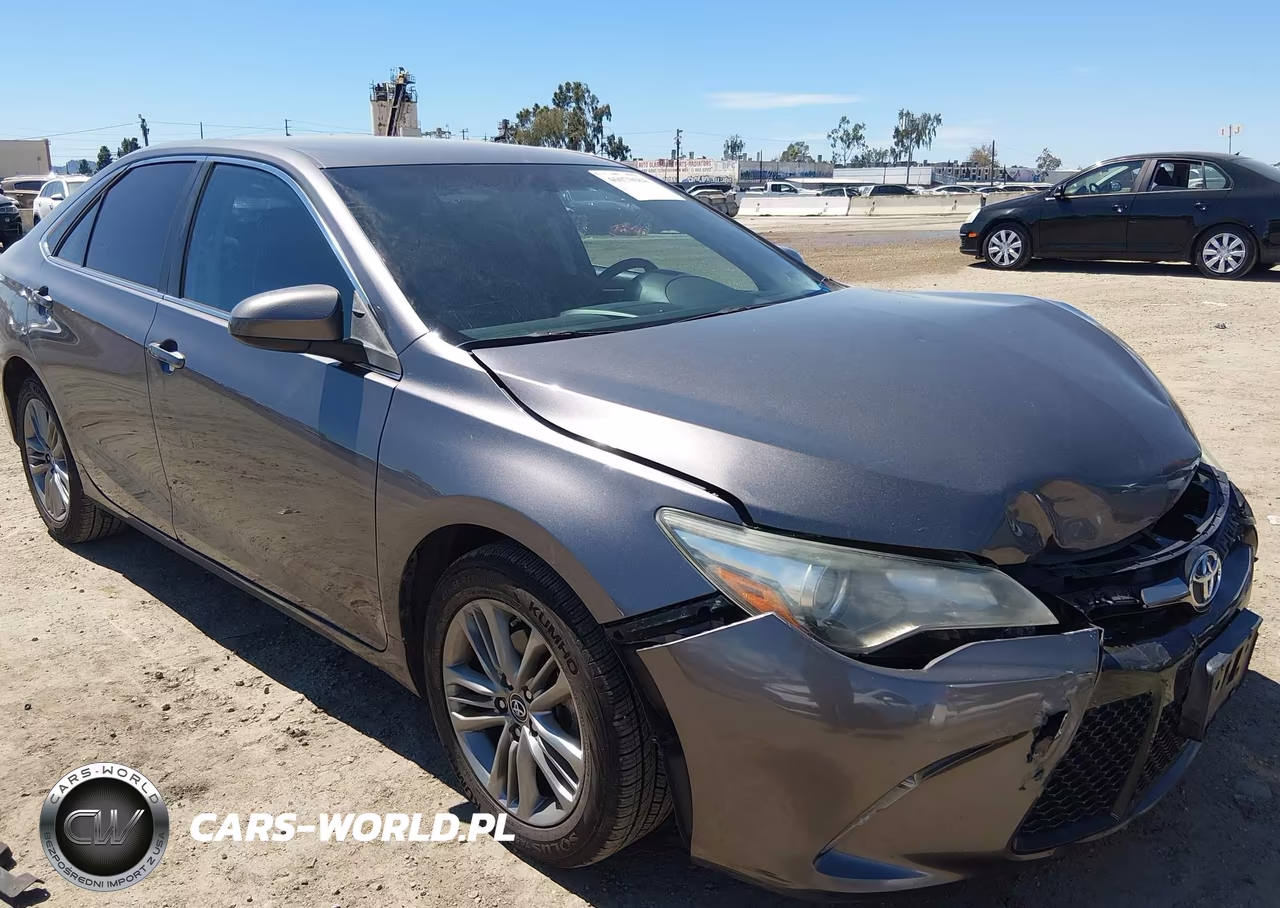 2015 Toyota Camry Se VIN:4T1BF1FK3FU114450 - 1