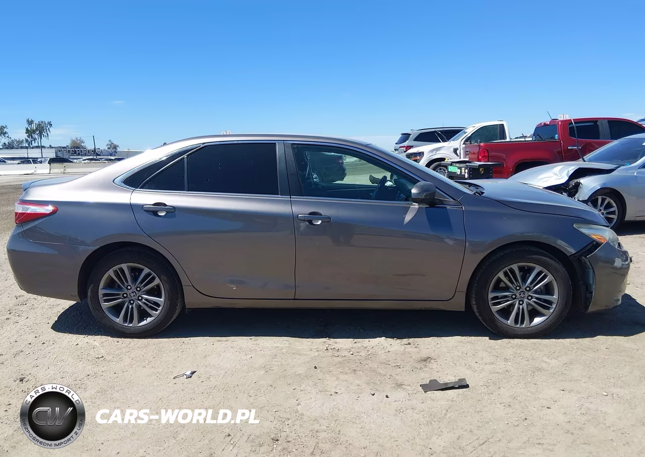 2015 Toyota Camry Se VIN:4T1BF1FK3FU114450 - 13