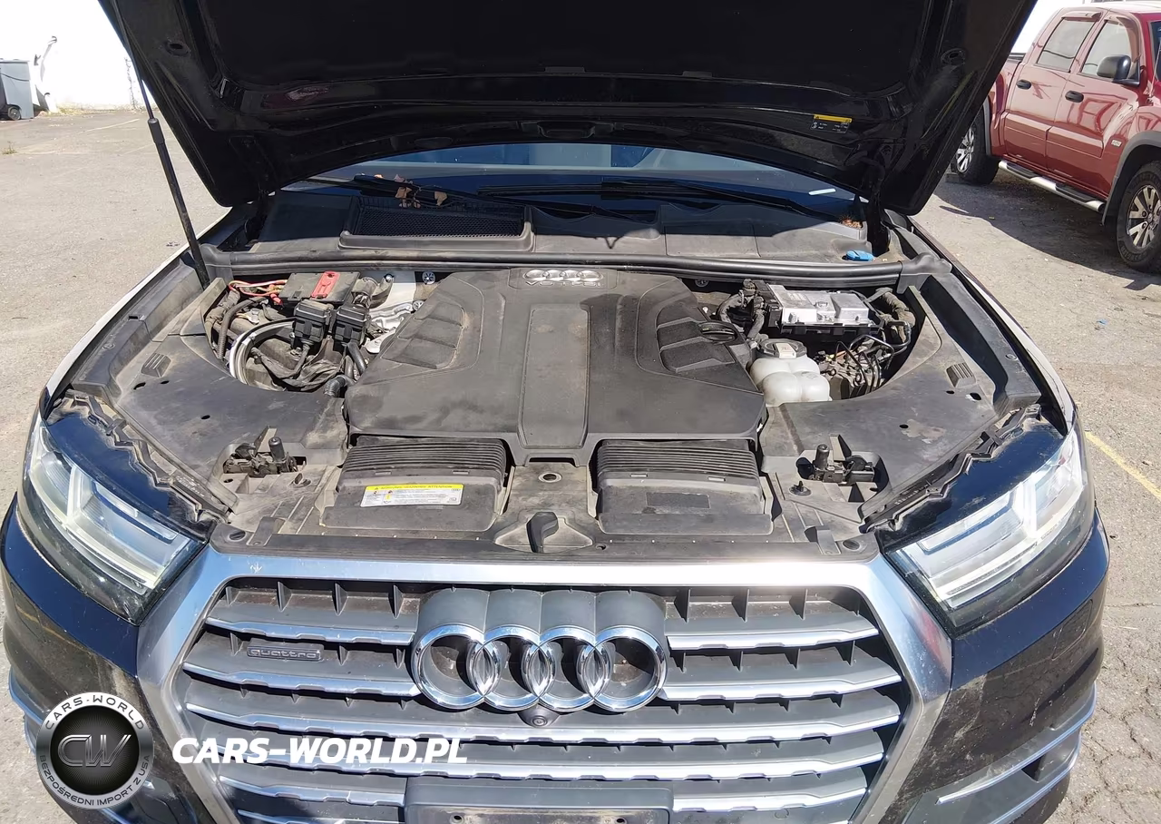 2017 Audi Q7 3.0T Premium VIN:WA1LAAF75HD052601 - 10