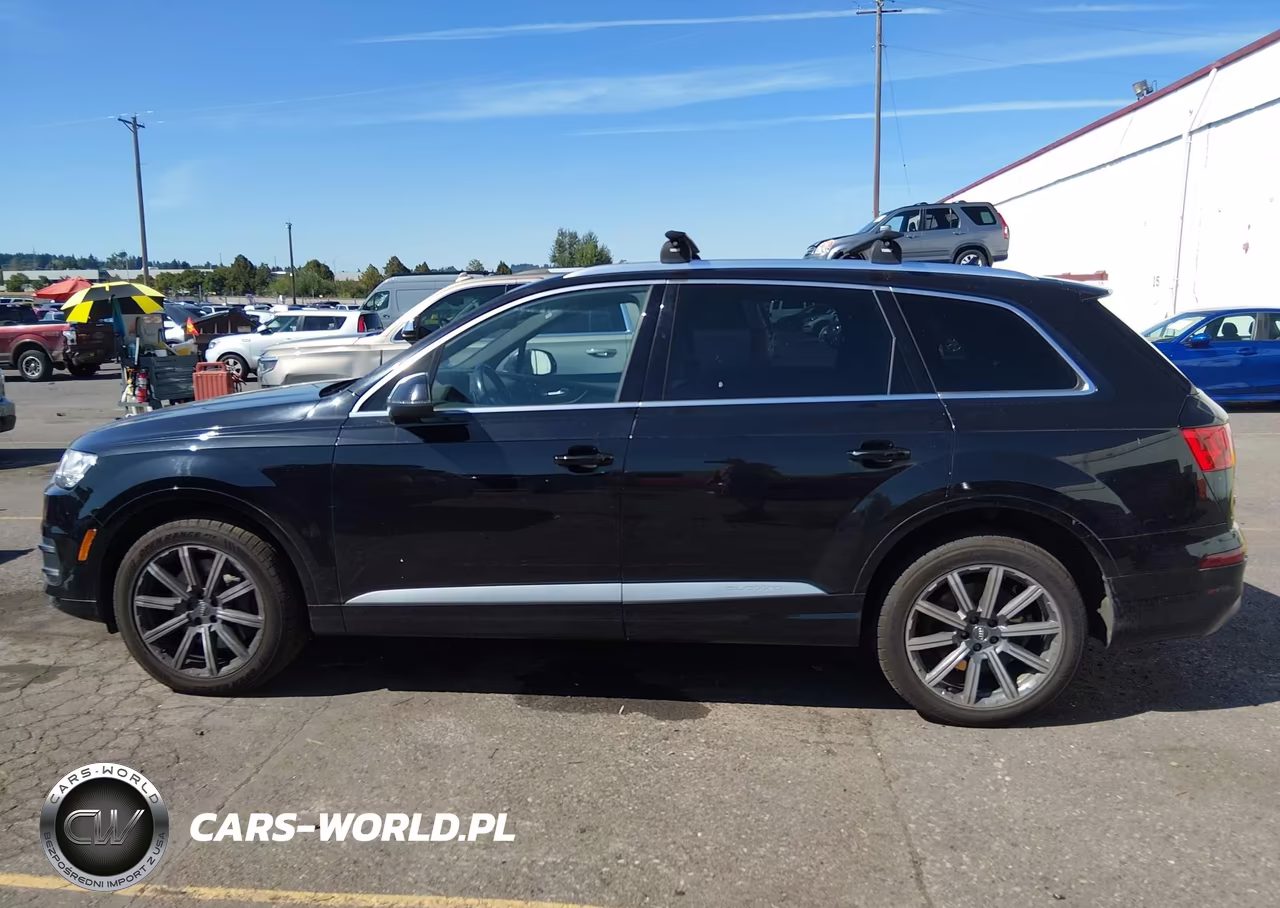 2017 Audi Q7 3.0T Premium VIN:WA1LAAF75HD052601 - 14