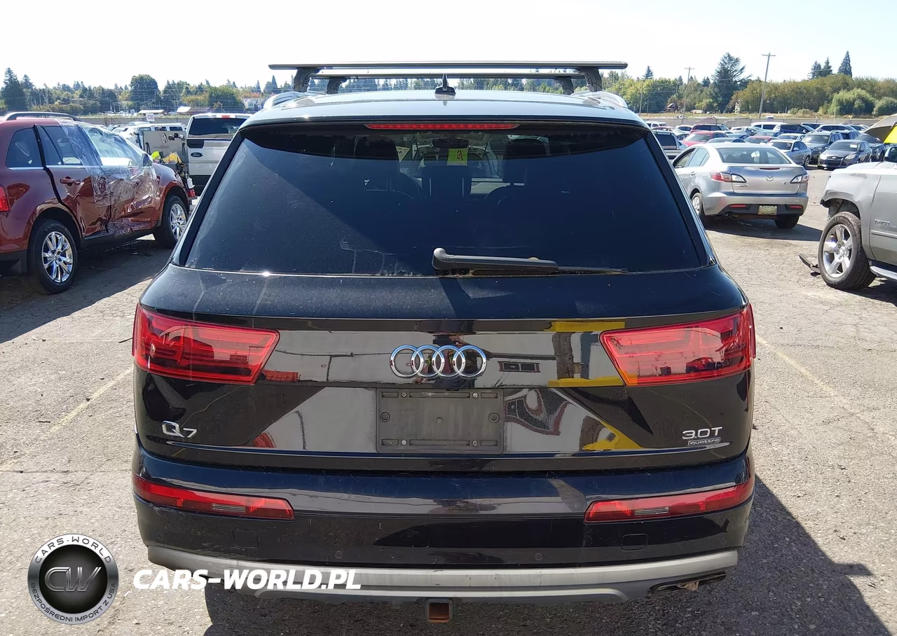 2017 Audi Q7 3.0T Premium VIN:WA1LAAF75HD052601 - 16