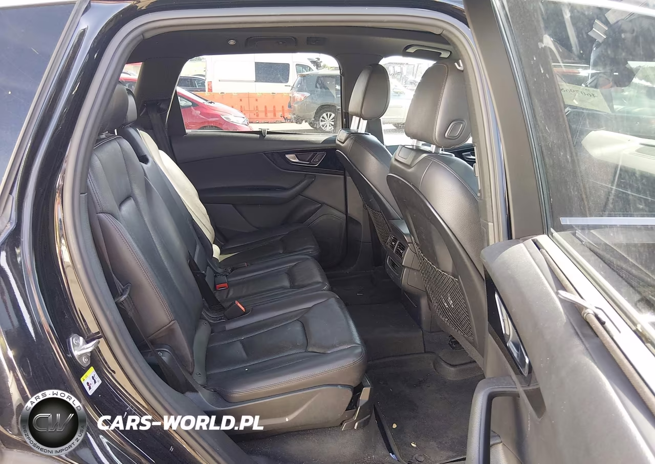 2017 Audi Q7 3.0T Premium VIN:WA1LAAF75HD052601 - 8