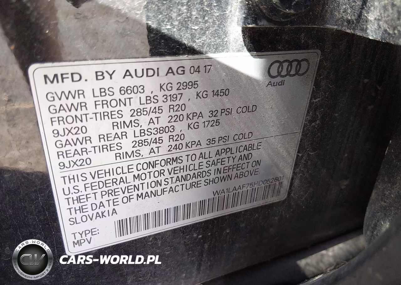 2017 Audi Q7 3.0T Premium VIN:WA1LAAF75HD052601 - 9