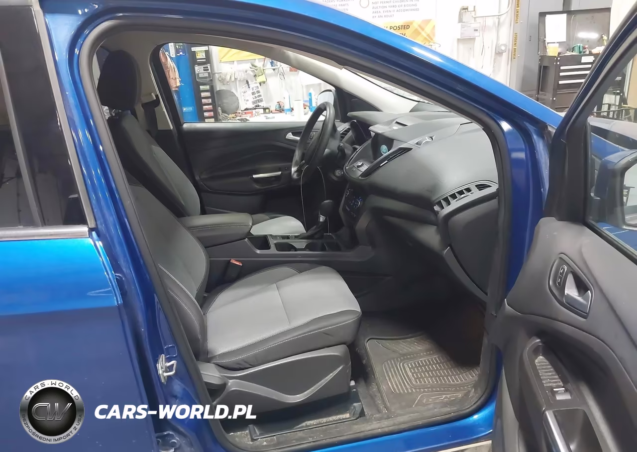 2017 Ford Escape Se VIN:1FMCU0GD9HUA39079 - 5