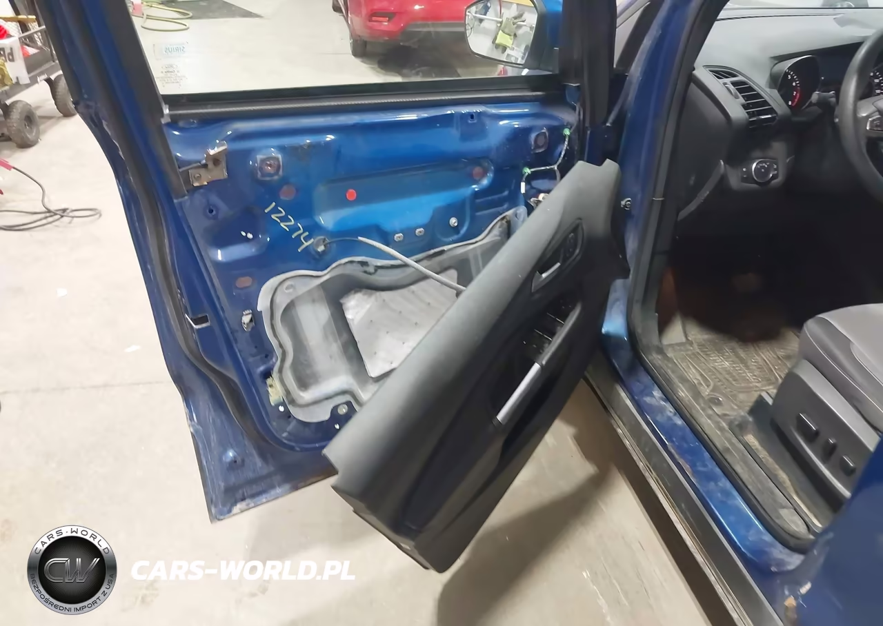 2017 Ford Escape Se VIN:1FMCU0GD9HUA39079 - 6