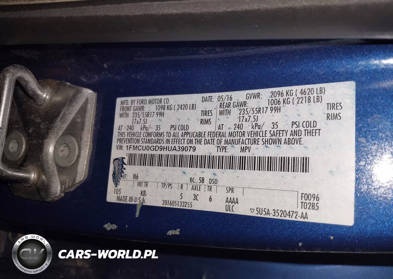 2017 Ford Escape Se VIN:1FMCU0GD9HUA39079 - 9