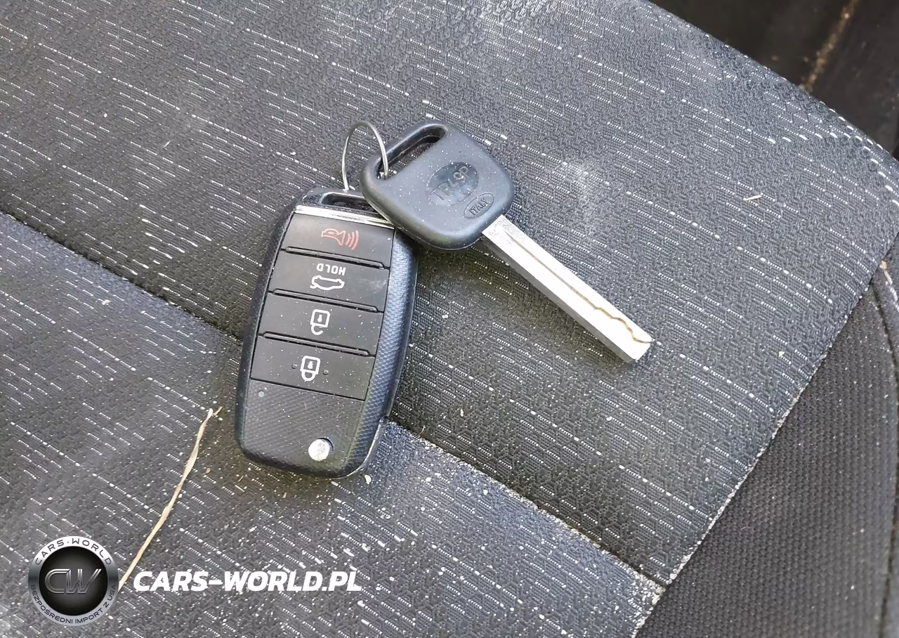 2020 Kia Rio S VIN:3KPA24AD6LE336870 - 11