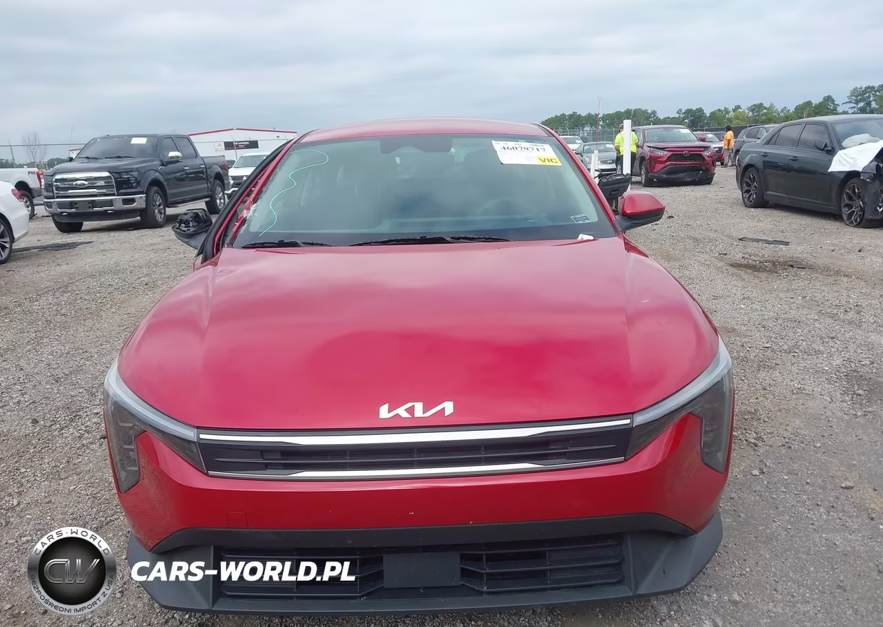 2025 Kia K4 Lxs VIN:3KPFT4DEXSE102270 - 13
