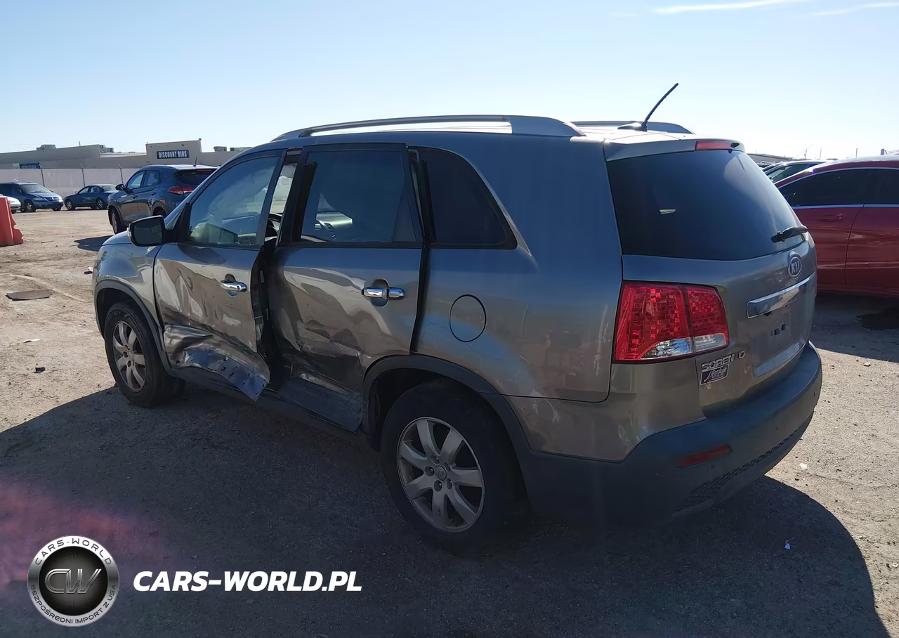 2012 Kia Sorento Lx VIN:5XYKT4A60CG264554 - 3