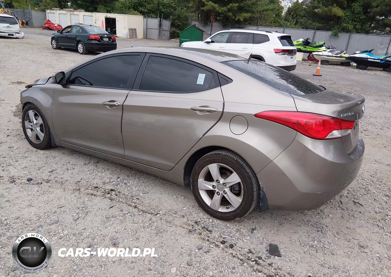 2013 Hyundai Elantra Gls VIN:5NPDH4AEXDH289358 - 3