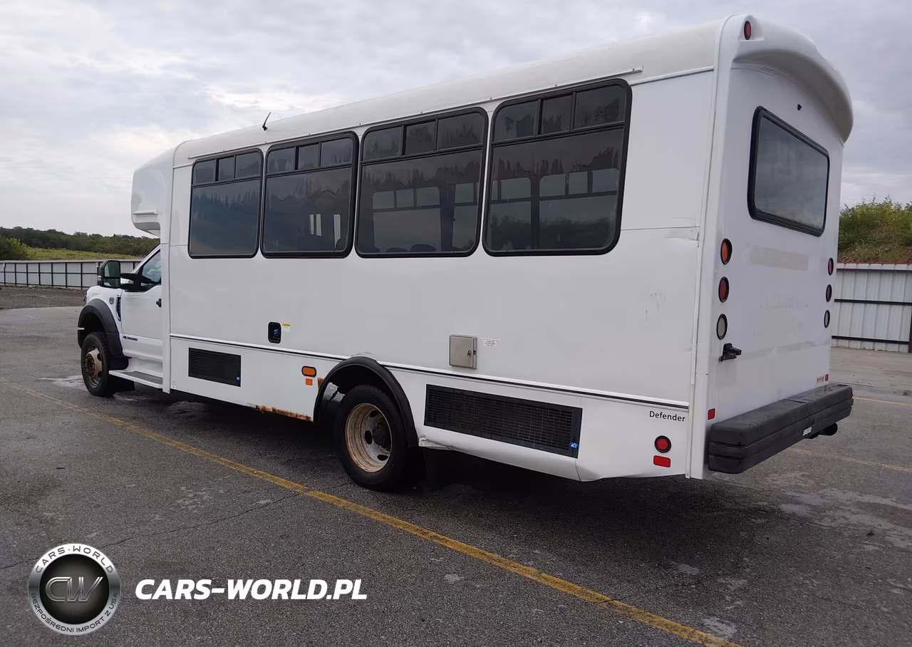 2017 Ford F-550 Chassis Xl VIN:1FDAF5GT8HEE51512 - 3