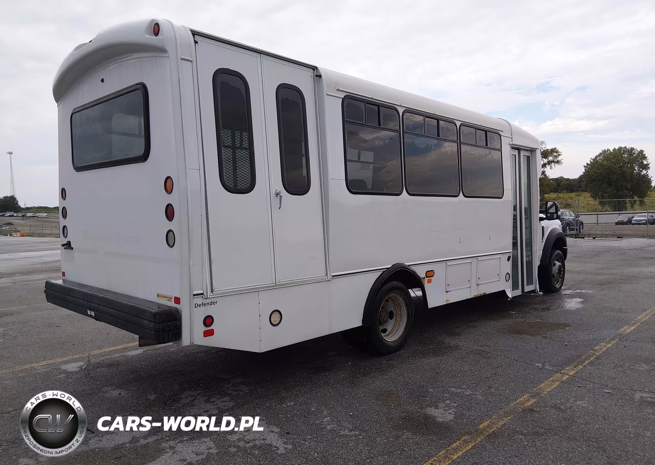 2017 Ford F-550 Chassis Xl VIN:1FDAF5GT8HEE51512 - 4