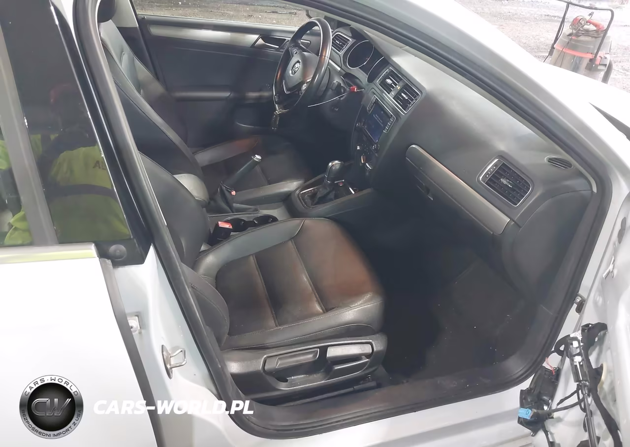 2018 Volkswagen Jetta 1.4T Se-1.4T Wolfsburg Edition VIN:3VWDB7AJ4JM229367 - 5