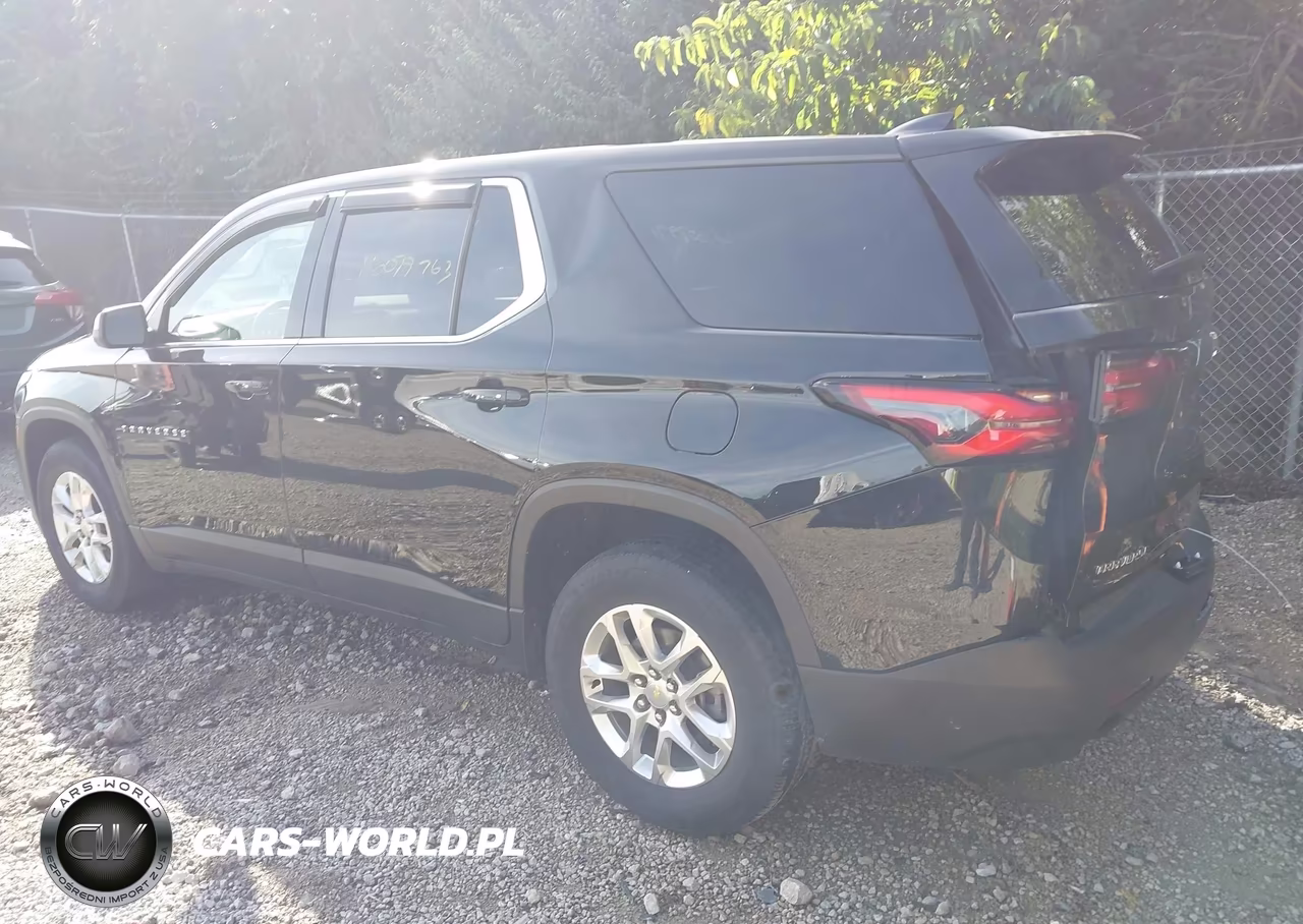 2023 Chevrolet Traverse Fwd Ls VIN:1GNERFKW7PJ234518 - 3