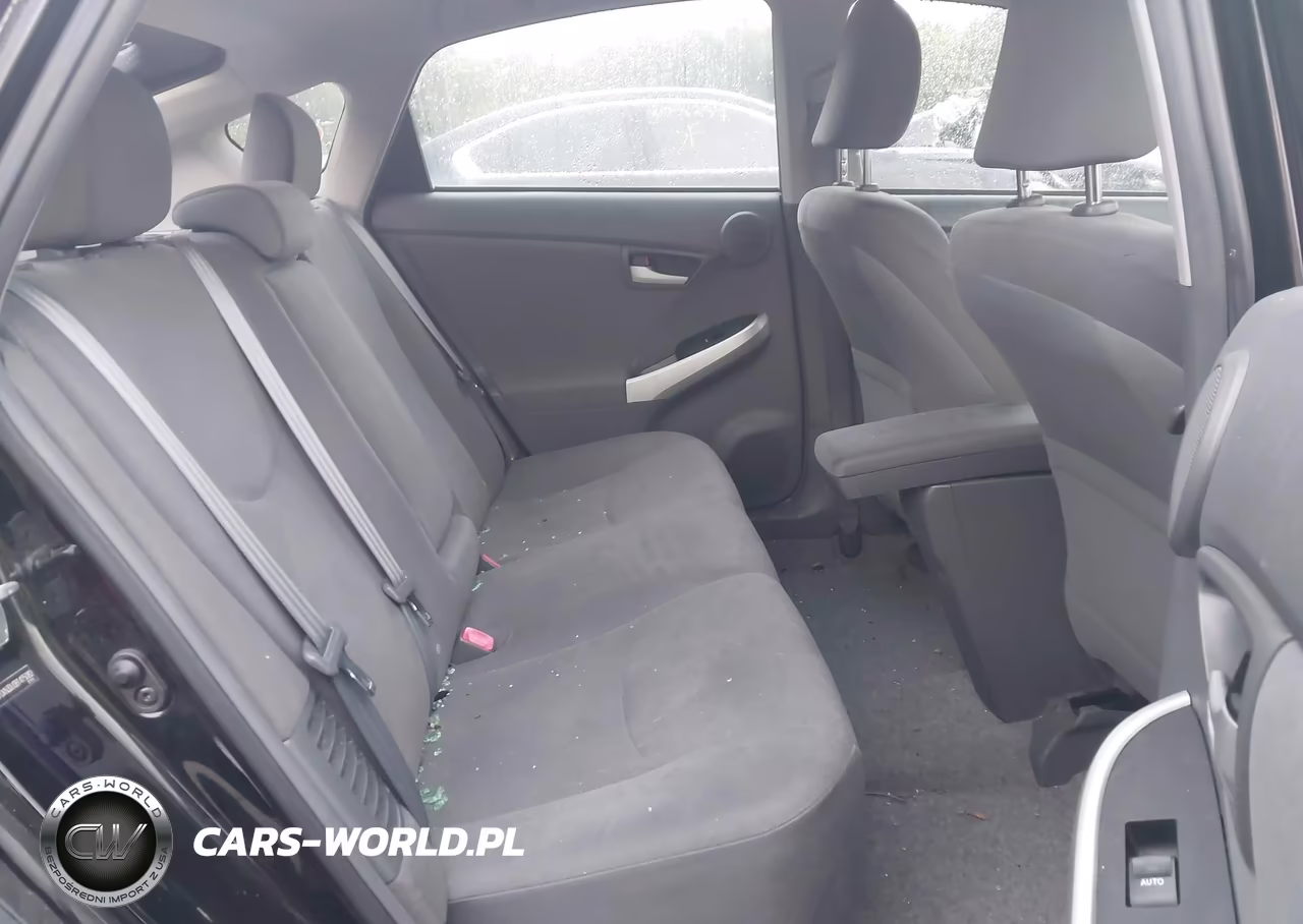 2011 Toyota Prius Three VIN:JTDKN3DU0B1415082 - 8