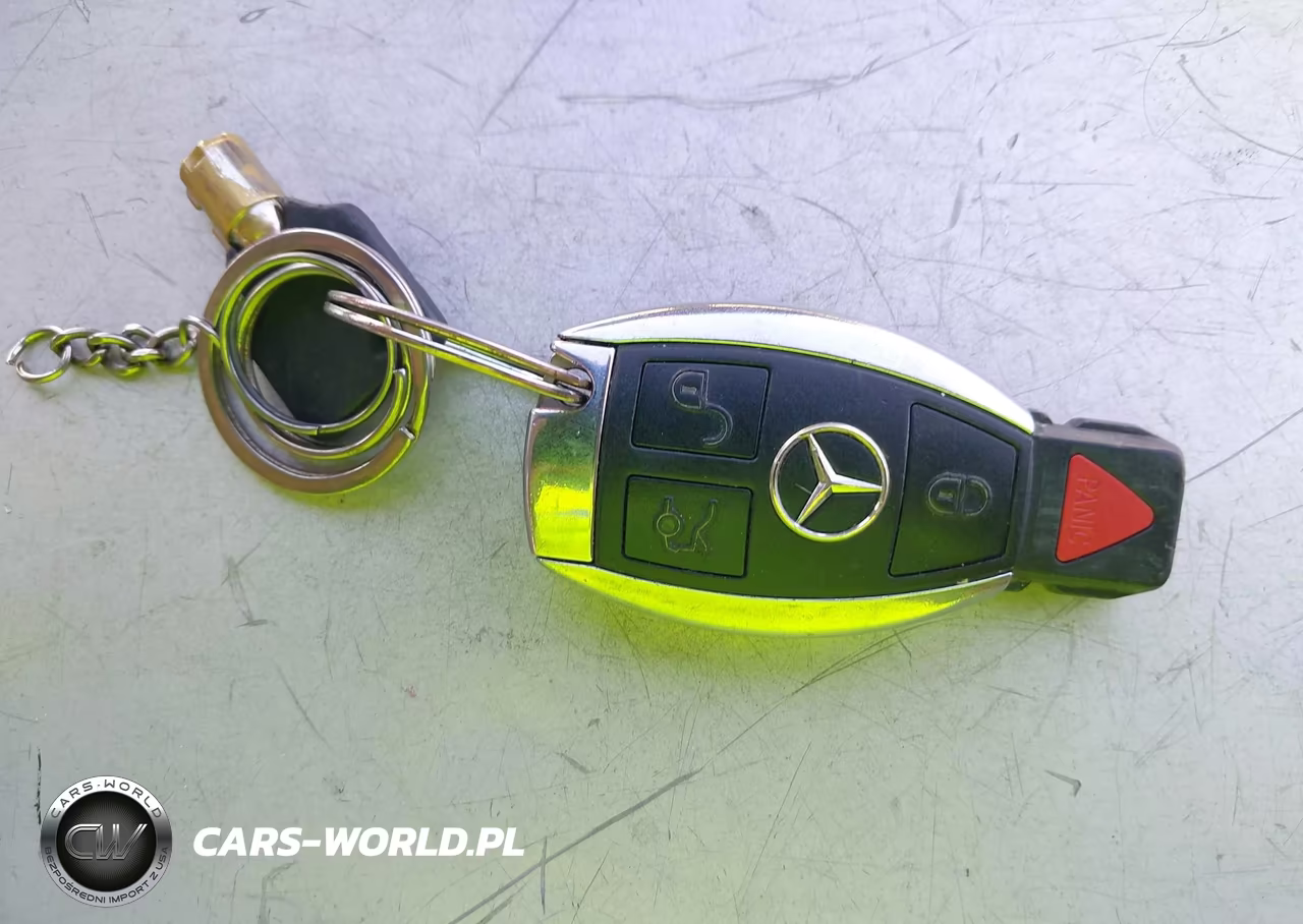 2013 Mercedes-Benz C 250 Sport VIN:WDDGF4HB4DA861682 - 11