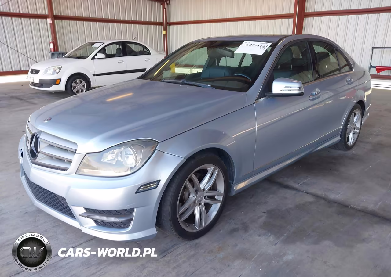 2013 Mercedes-Benz C 250 Sport VIN:WDDGF4HB4DA861682 - 2