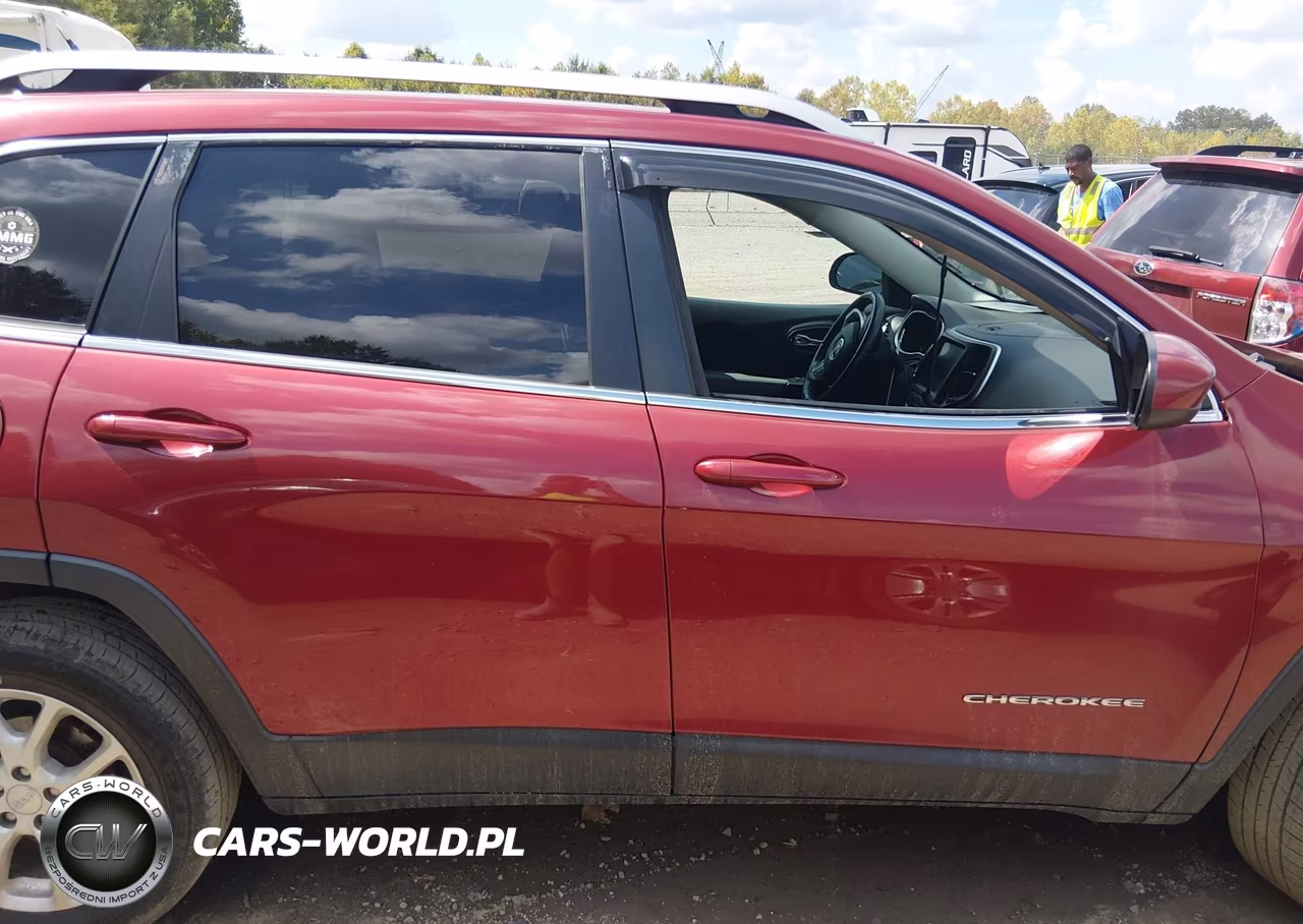 2014 Jeep Cherokee Latitude VIN:1C4PJLCB5EW305721 - 14