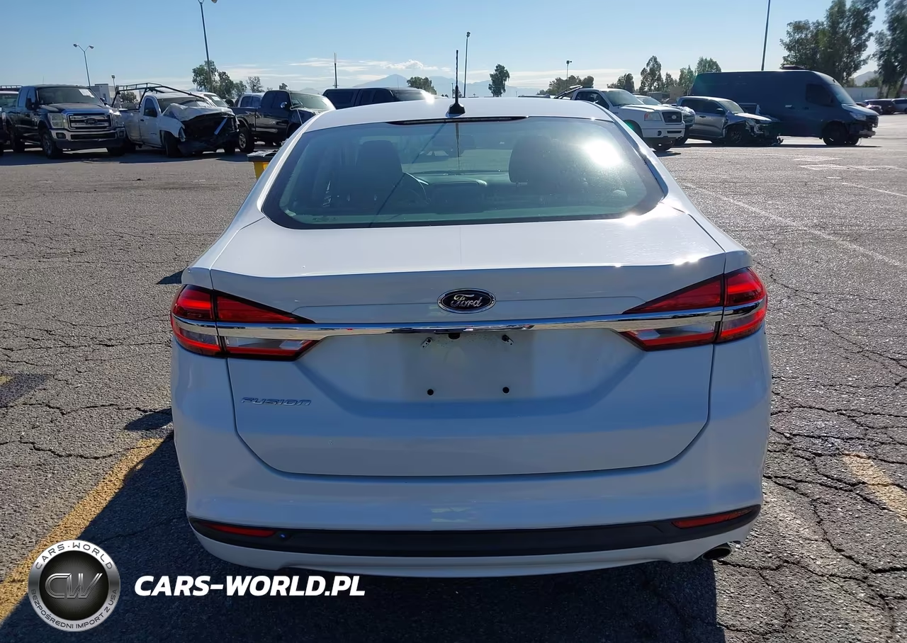 2017 Ford Fusion S VIN:3FA6P0G73HR163722 - 18
