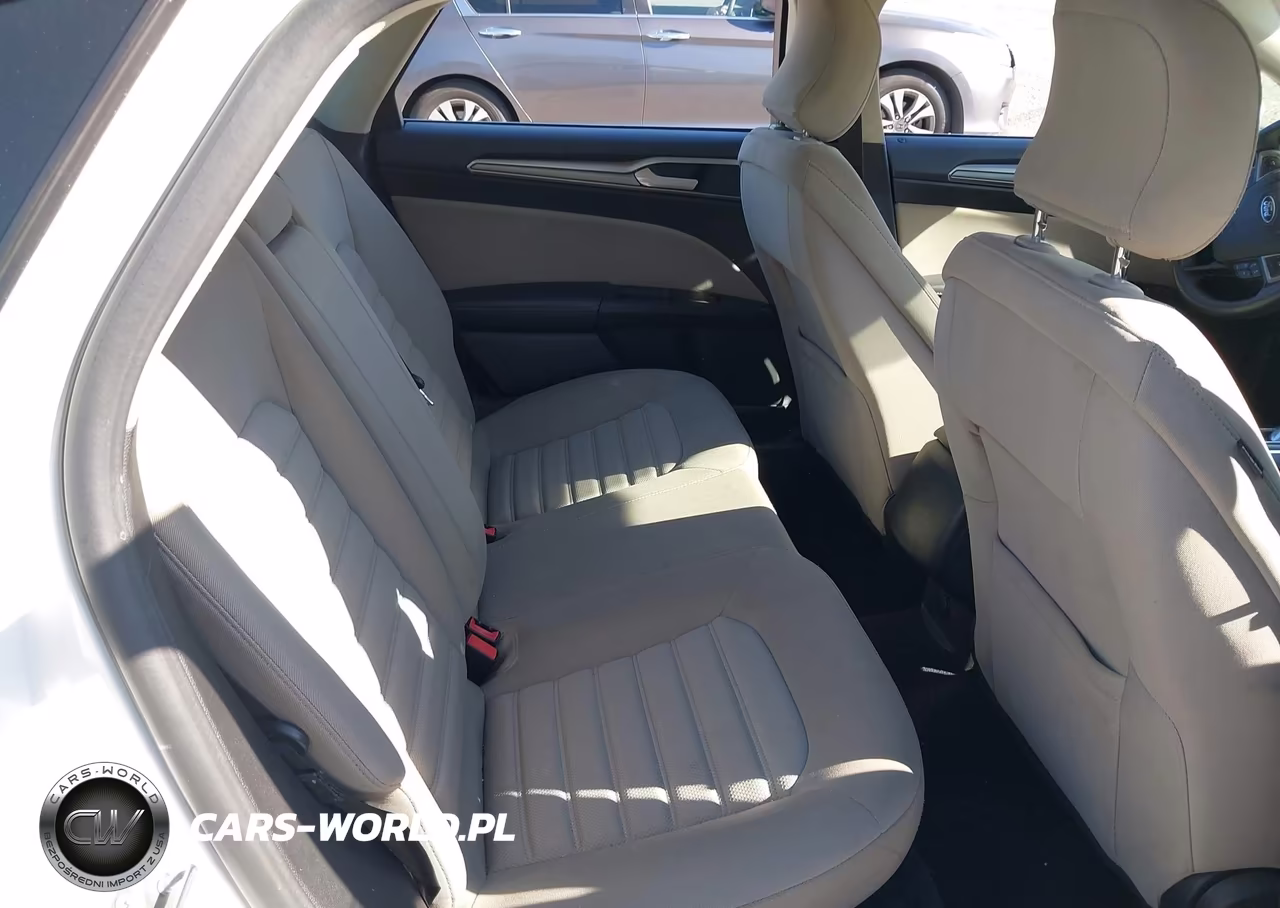 2017 Ford Fusion S VIN:3FA6P0G73HR163722 - 8