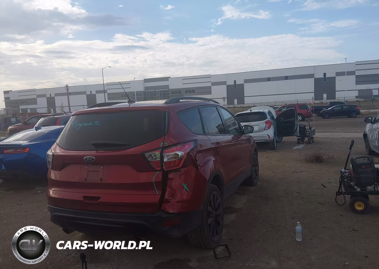 2017 Ford Escape Titanium VIN:1FMCU0J93HUA22511 - 4