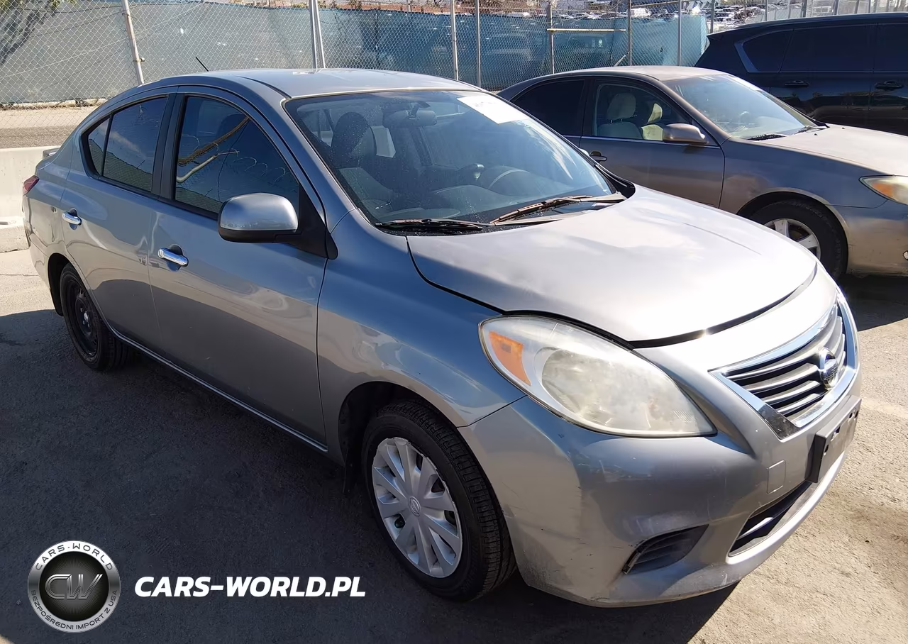 2013 Nissan Versa 1.6 Sv