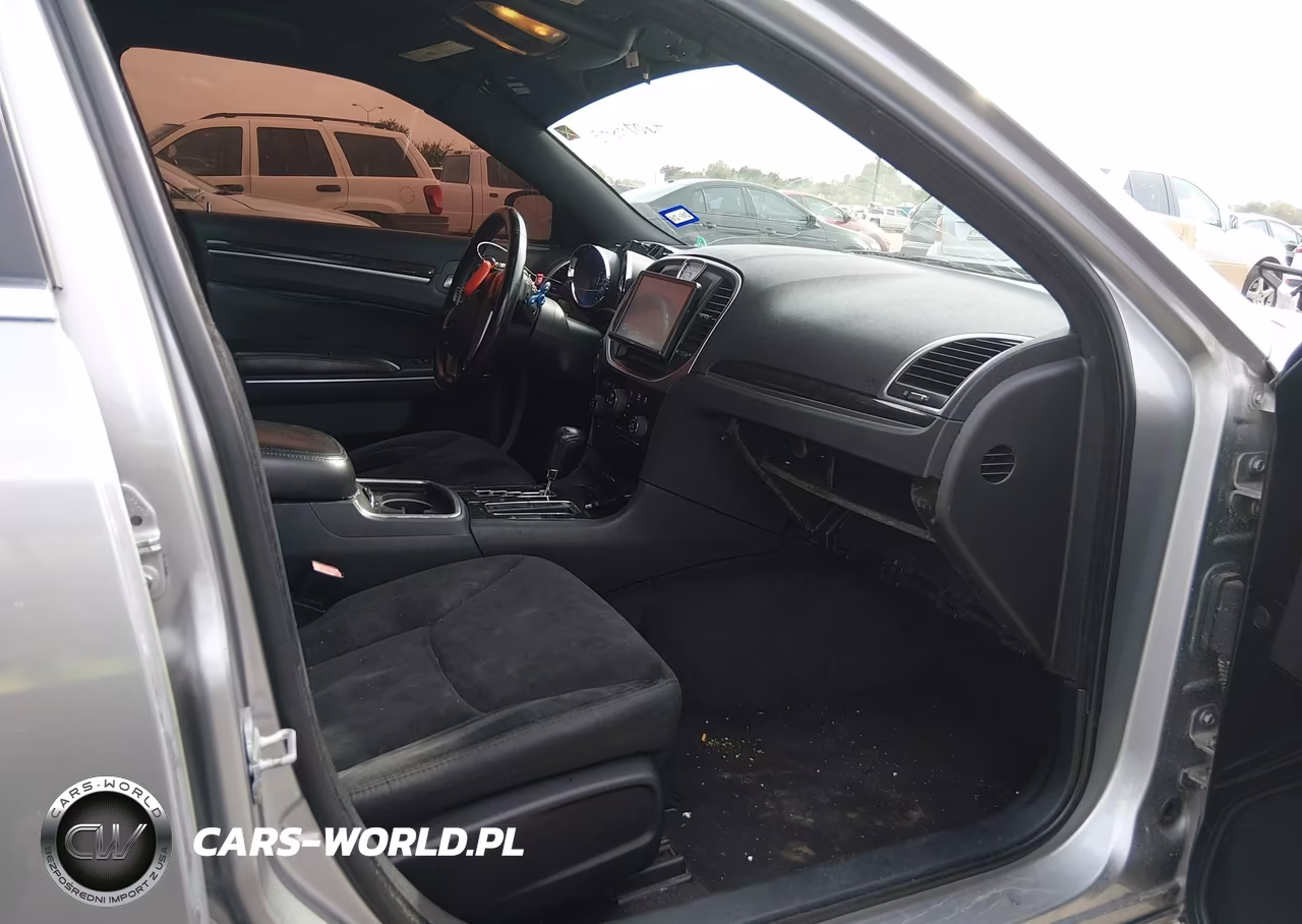2011 Chrysler 300 VIN:2C3CA4CG3BH525485 - 5