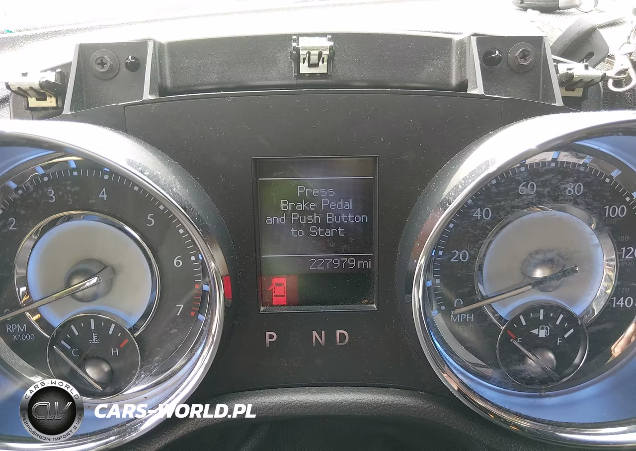 2011 Chrysler 300 VIN:2C3CA4CG3BH525485 - 7