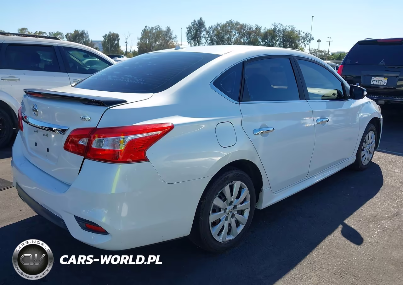 2017 Nissan Sentra Sr VIN:3N1AB7AP3HY291410 - 4