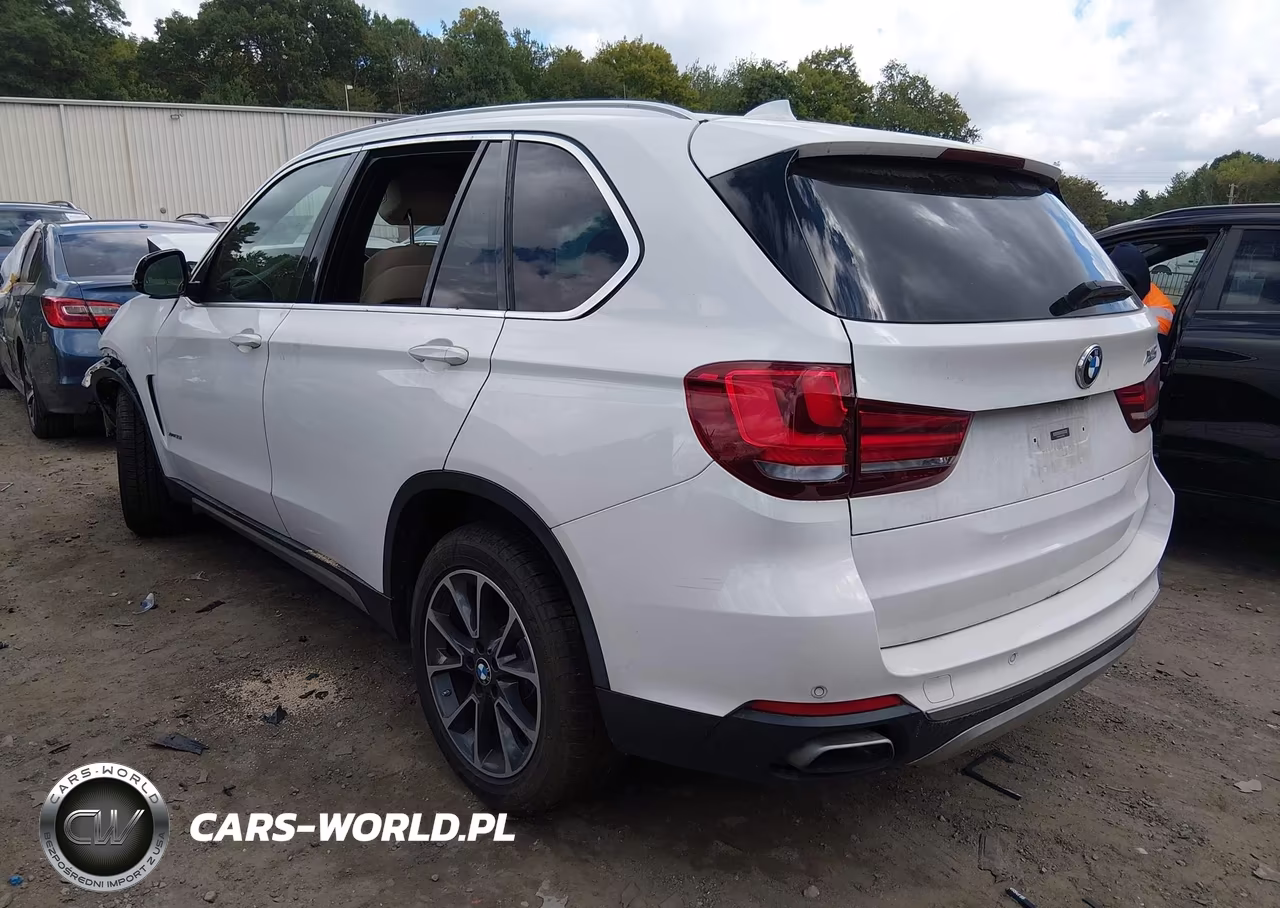 2018 BMW X5 xDrive35I VIN:5UXKR0C59J0X98035 - 3