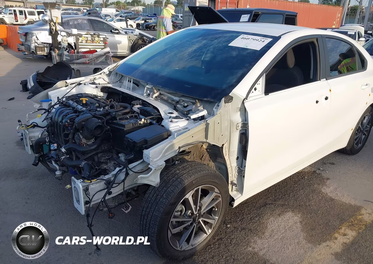 2023 Kia Forte Lxs VIN:3KPF24AD2PE598879 - 6