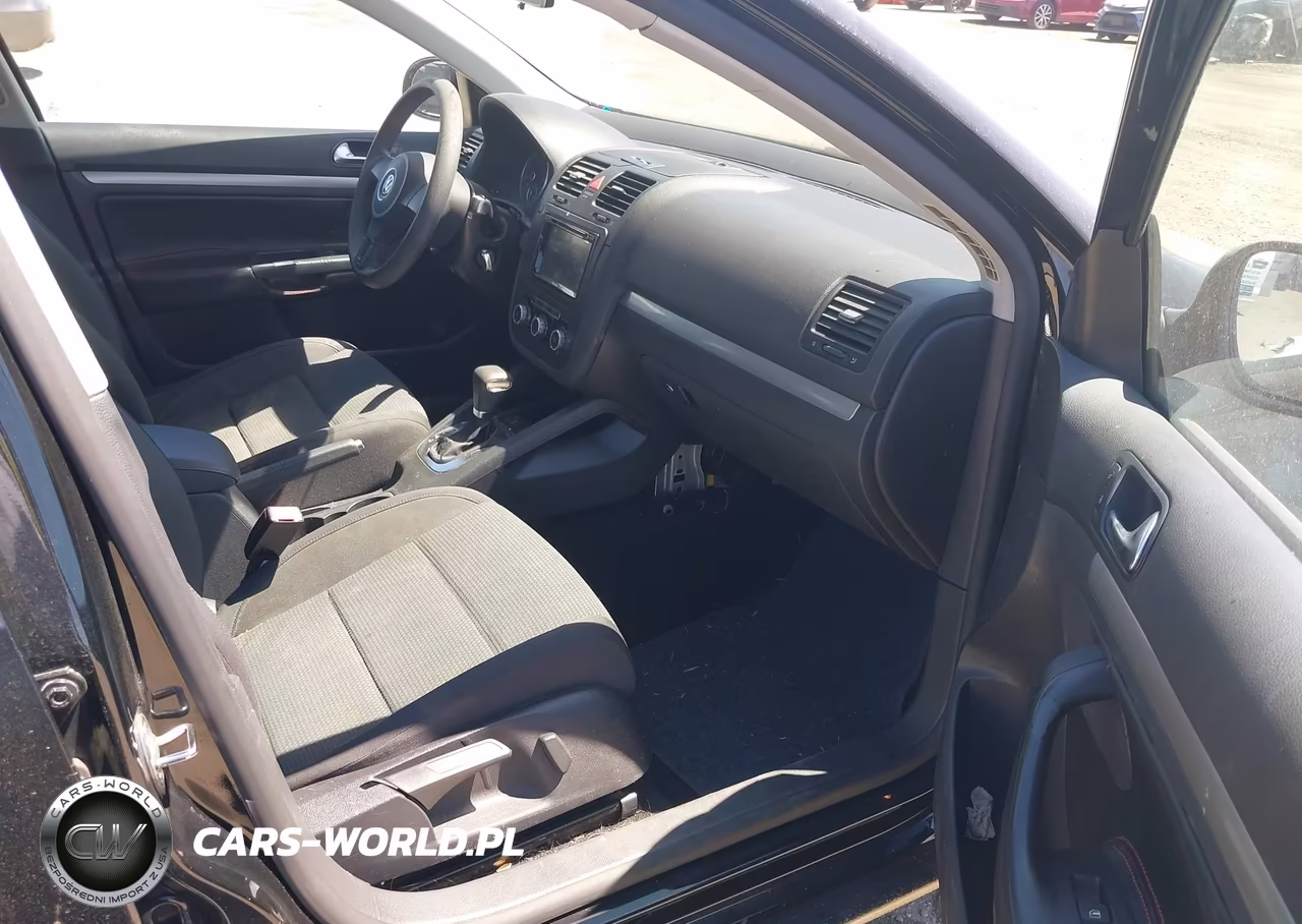 2010 Volkswagen Jetta S VIN:3VWJZ7AJ0AM003759 - 5