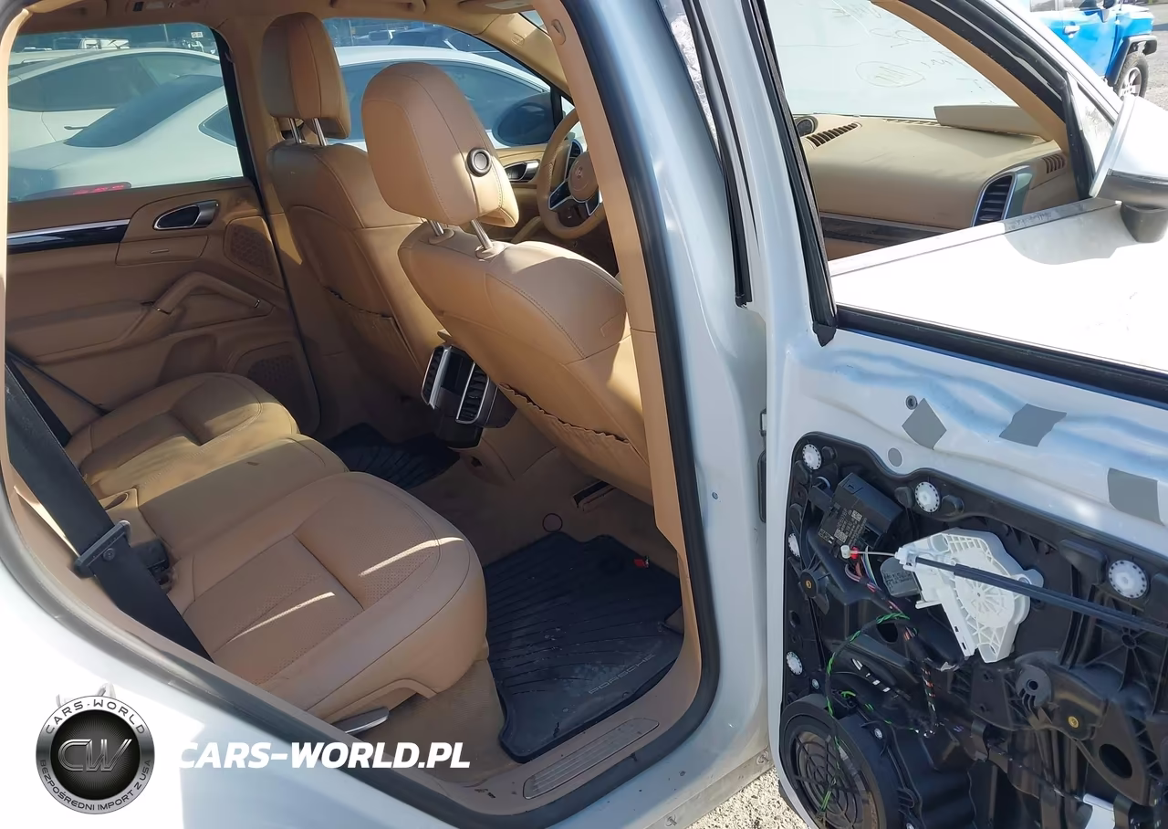 2016 Porsche Cayenne VIN:WP1AA2A23GLA09702 - 8
