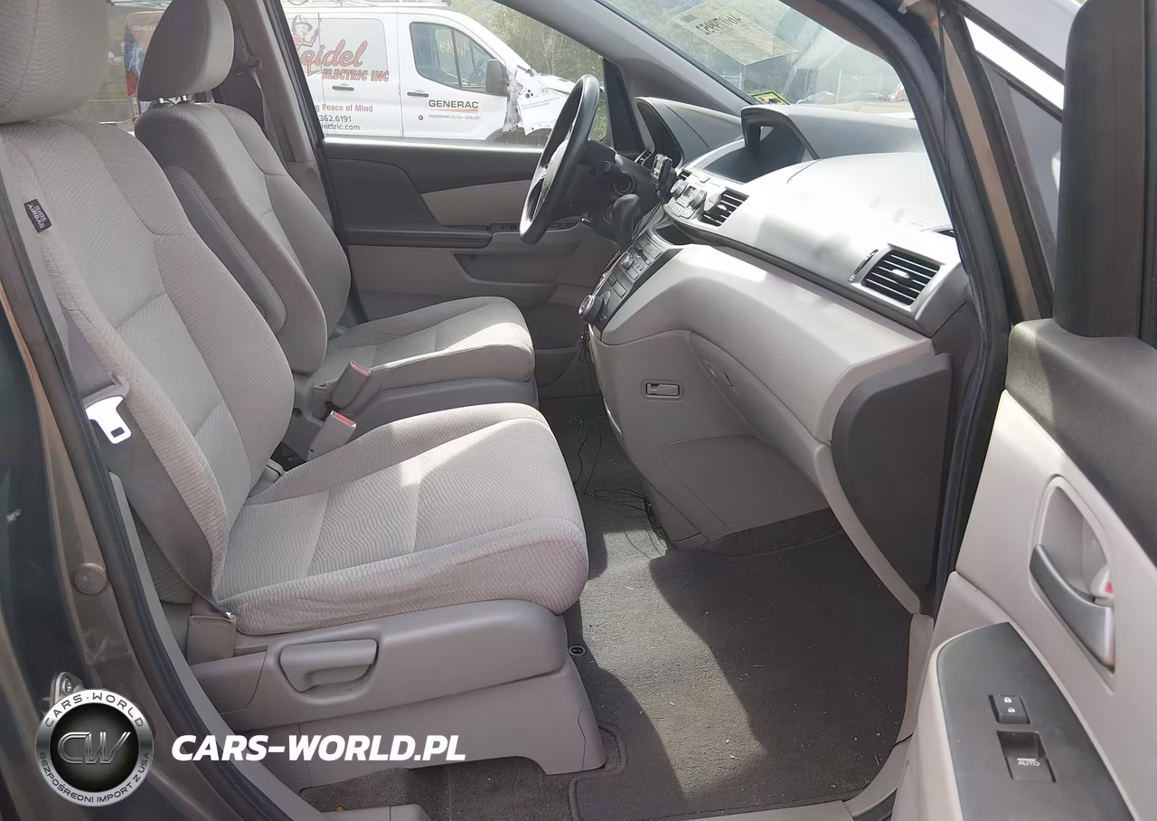 2013 Honda Odyssey Lx VIN:5FNRL5H28DB061895 - 5