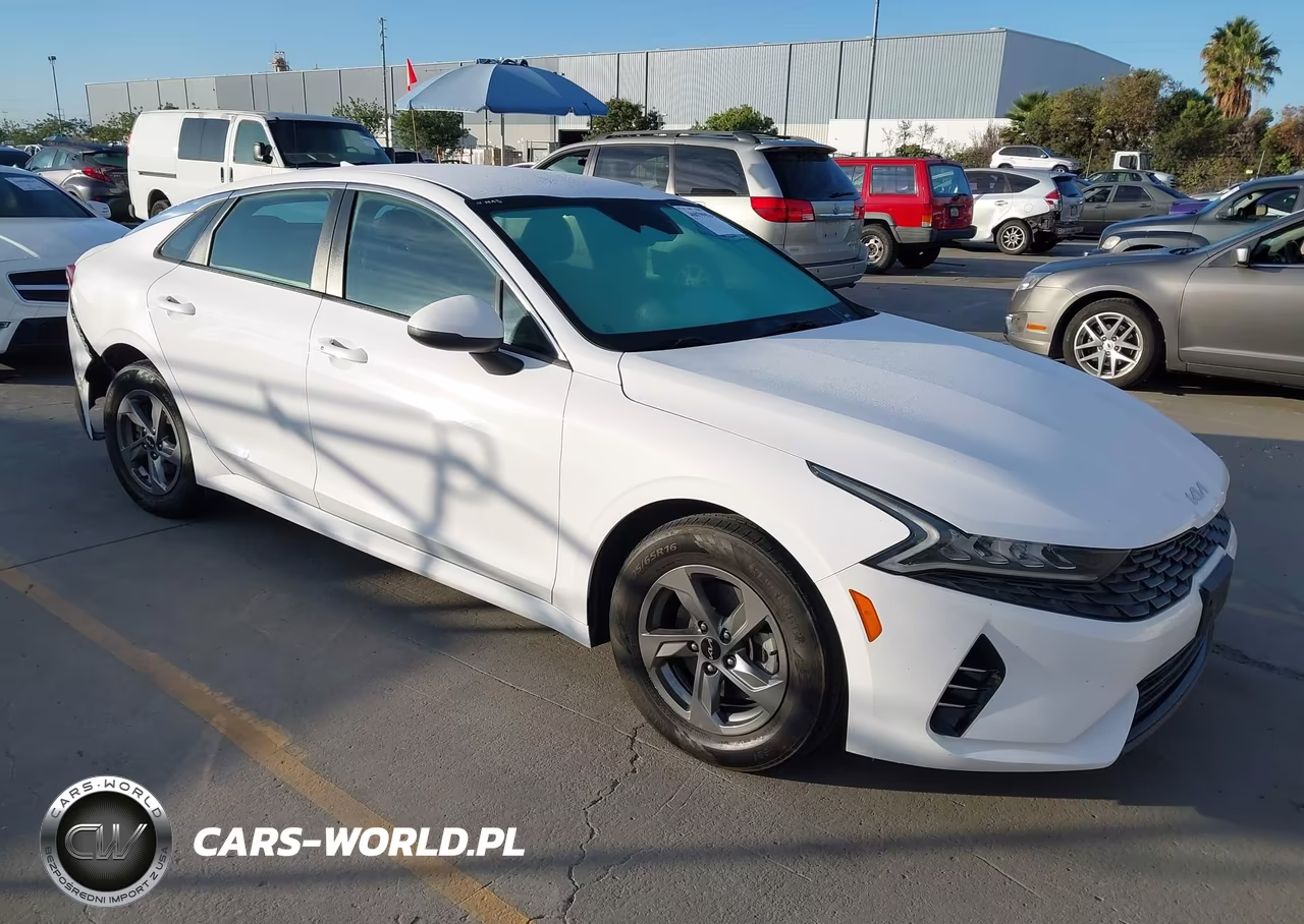 2022 Kia K5 Lxs VIN:5XXG14J24NG135538 - 1
