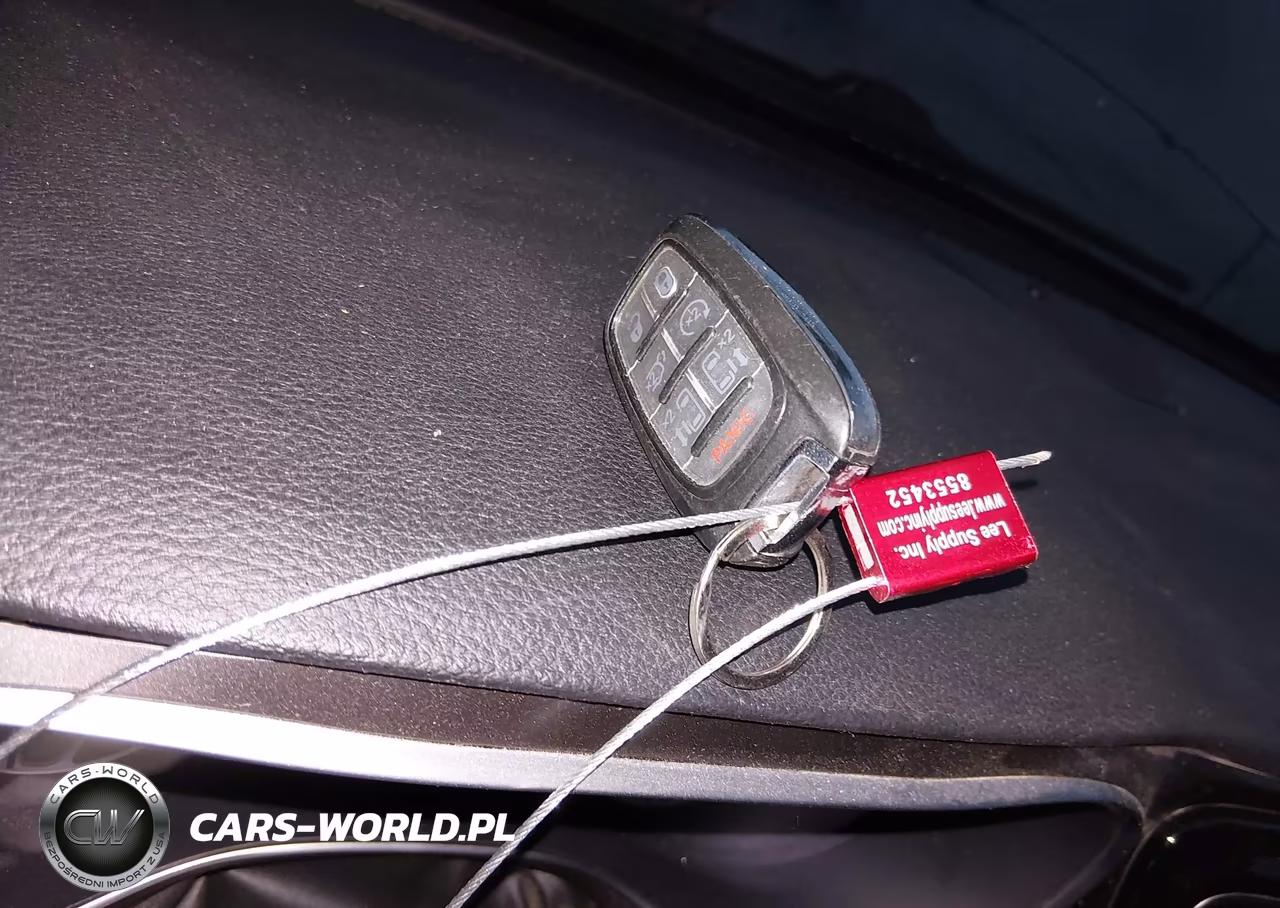 2019 Chrysler Pacifica Limited VIN:2C4RC1GG9KR550250 - 11