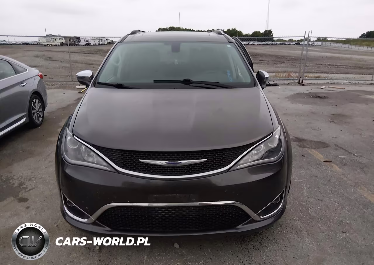 2019 Chrysler Pacifica Limited VIN:2C4RC1GG9KR550250 - 12
