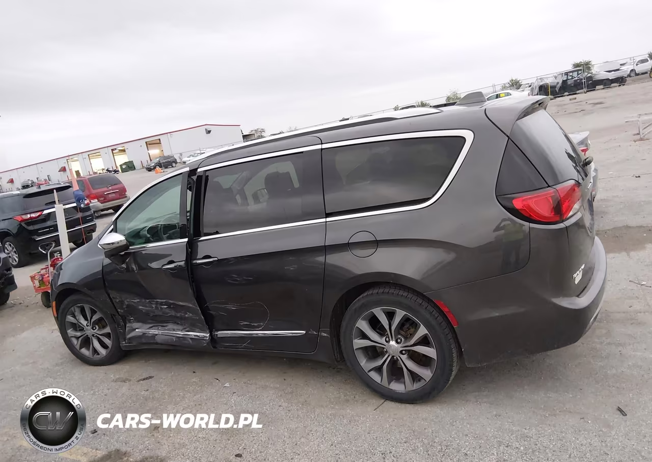 2019 Chrysler Pacifica Limited VIN:2C4RC1GG9KR550250 - 14
