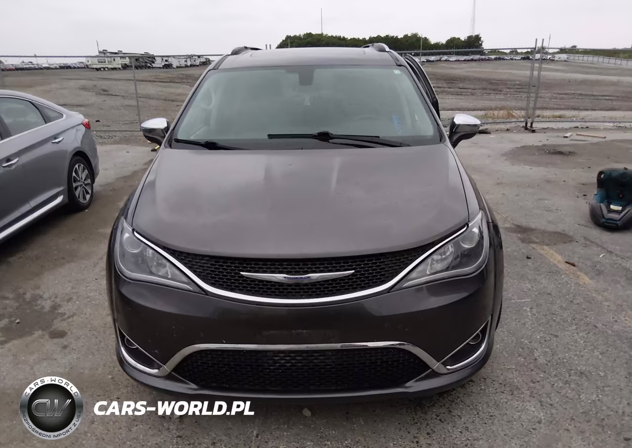 2019 Chrysler Pacifica Limited VIN:2C4RC1GG9KR550250 - 18