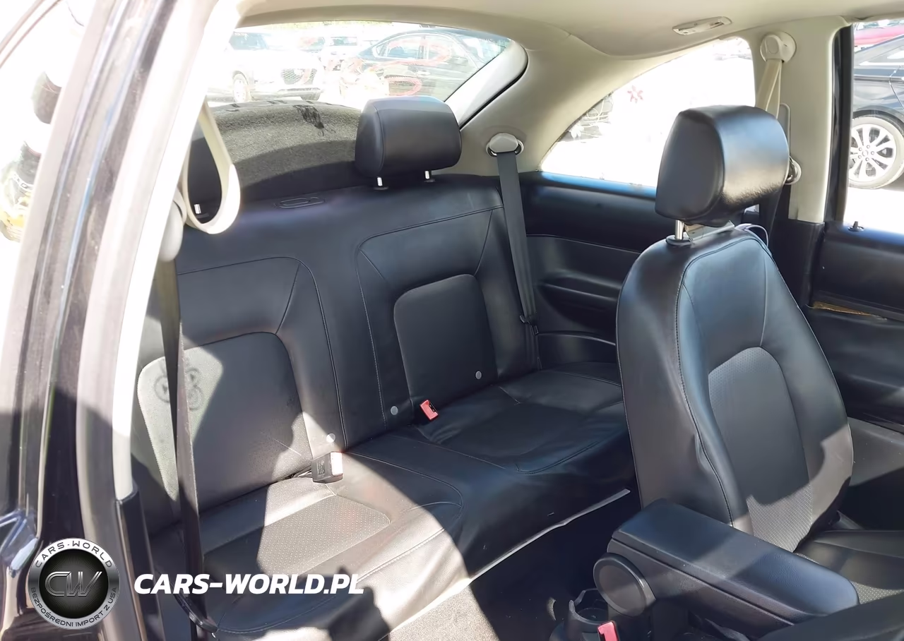 2010 Volkswagen New Beetle 2.5L VIN:3VWRW3AGXAM012915 - 8