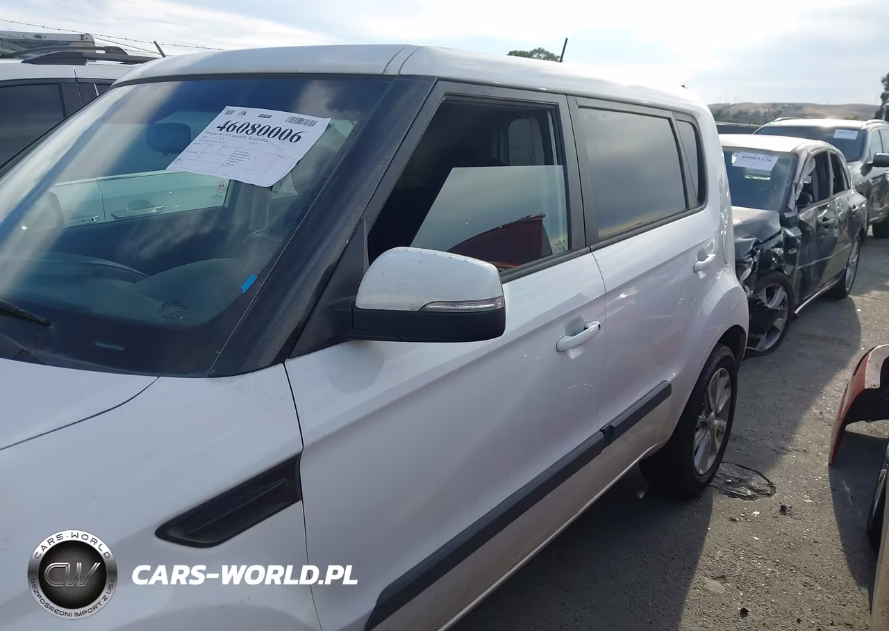 2013 Kia Soul + VIN:KNDJT2A67D7757064 - 14