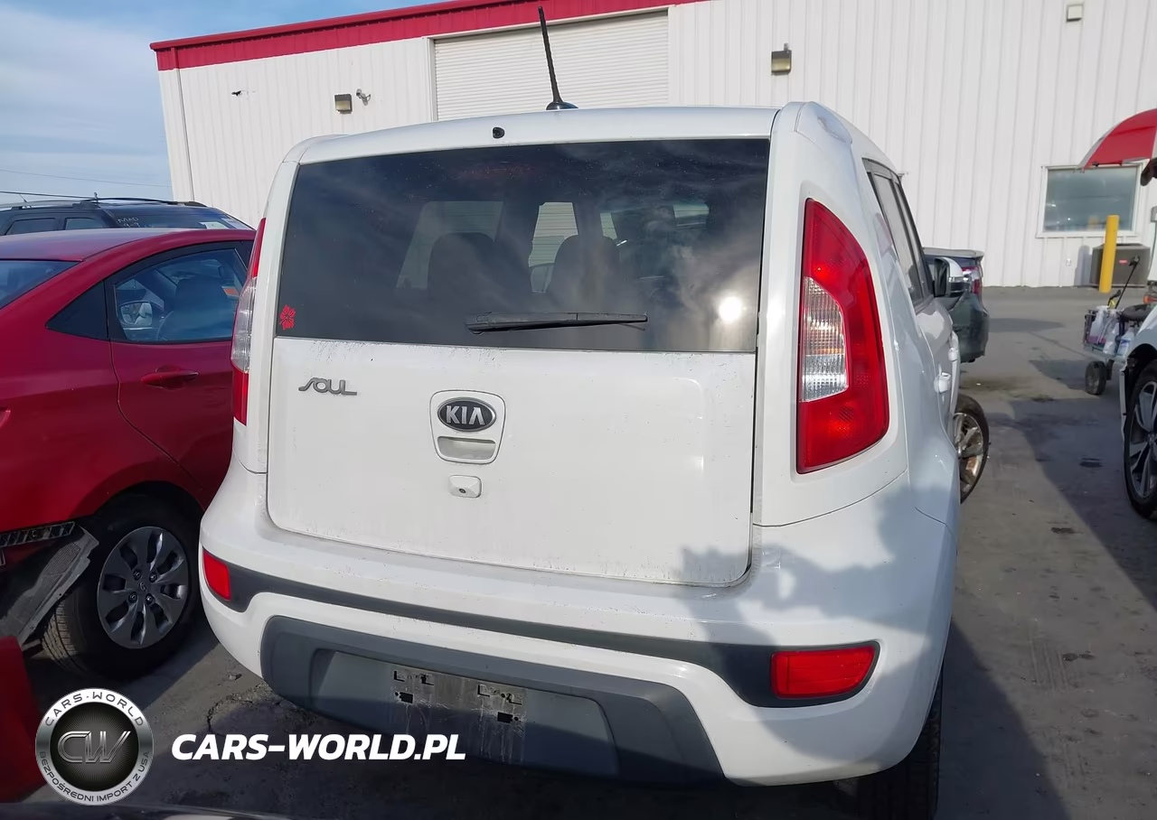 2013 Kia Soul + VIN:KNDJT2A67D7757064 - 16