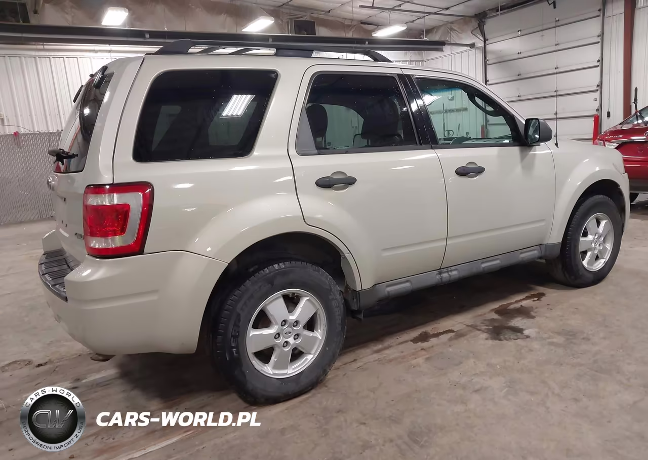2009 Ford Escape Xlt VIN:1FMCU93G59KA60013 - 4