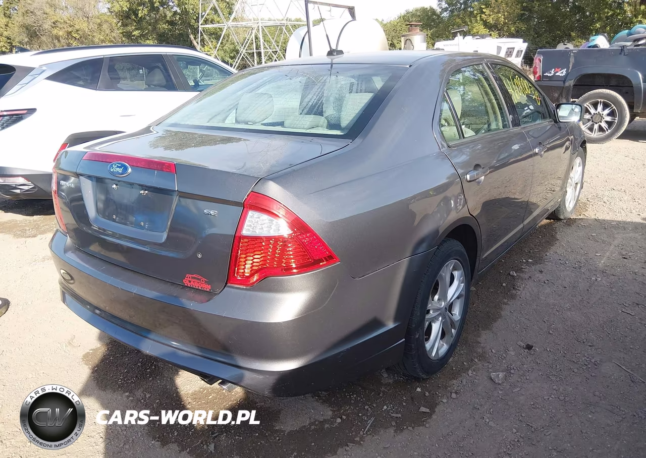 2012 Ford Fusion Se VIN:3FAHP0HA5CR261534 - 4