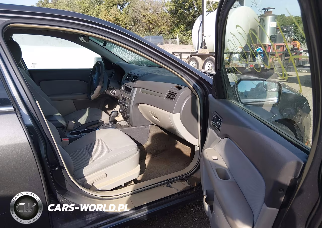 2012 Ford Fusion Se VIN:3FAHP0HA5CR261534 - 5