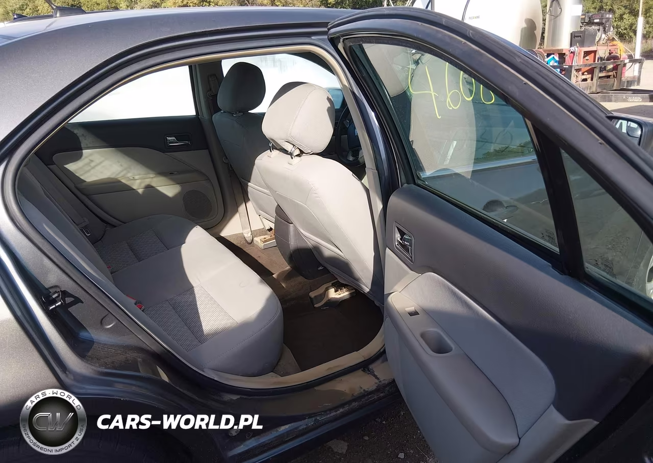 2012 Ford Fusion Se VIN:3FAHP0HA5CR261534 - 8