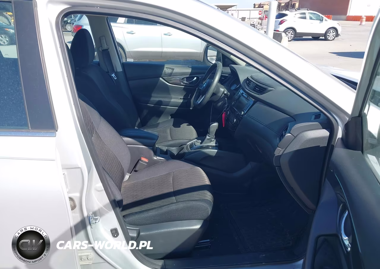 2018 Nissan Rogue S VIN:5N1AT2MT2JC830440 - 5